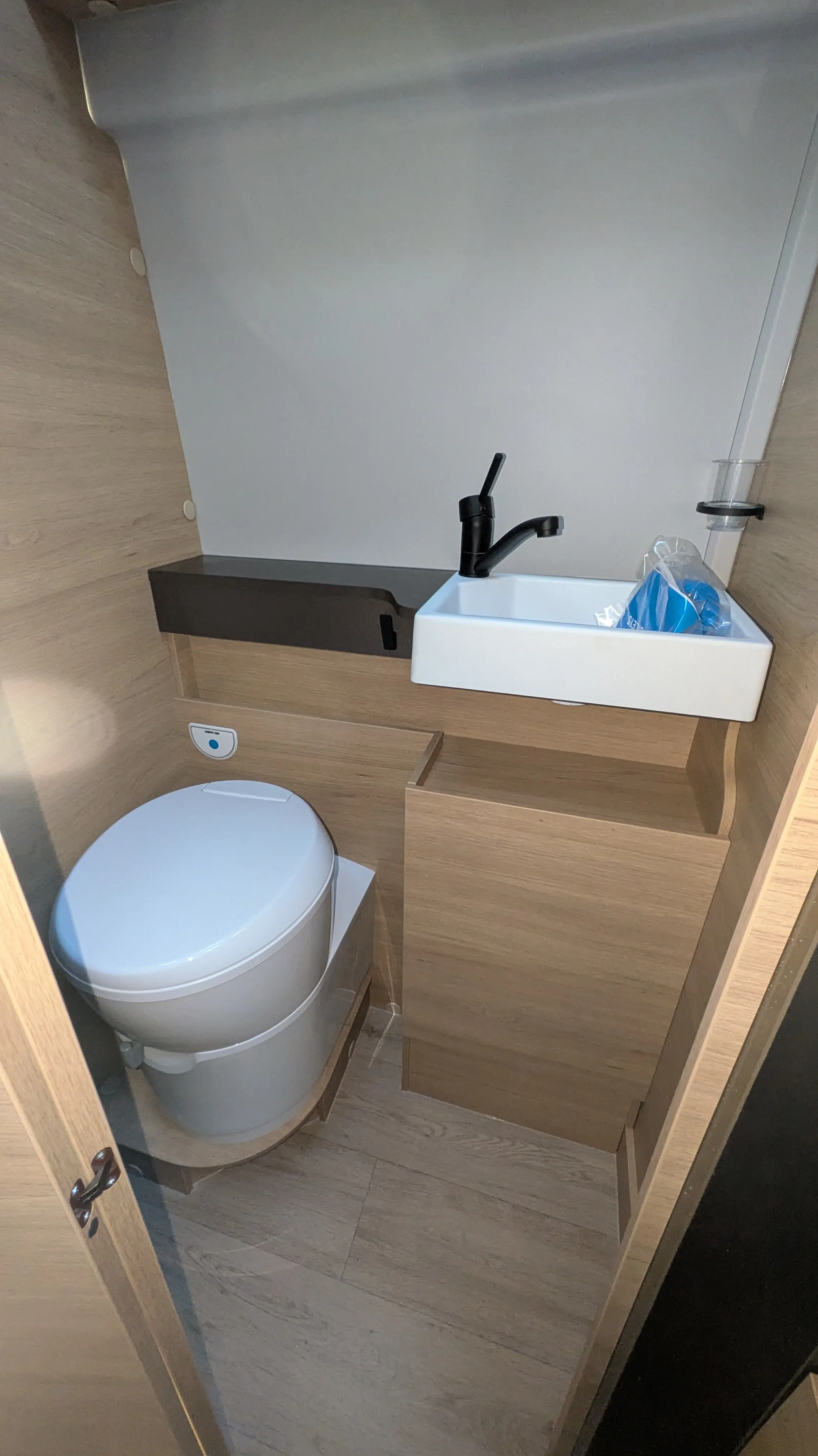 Image CAMPEREVE CAMPER VAN XL  