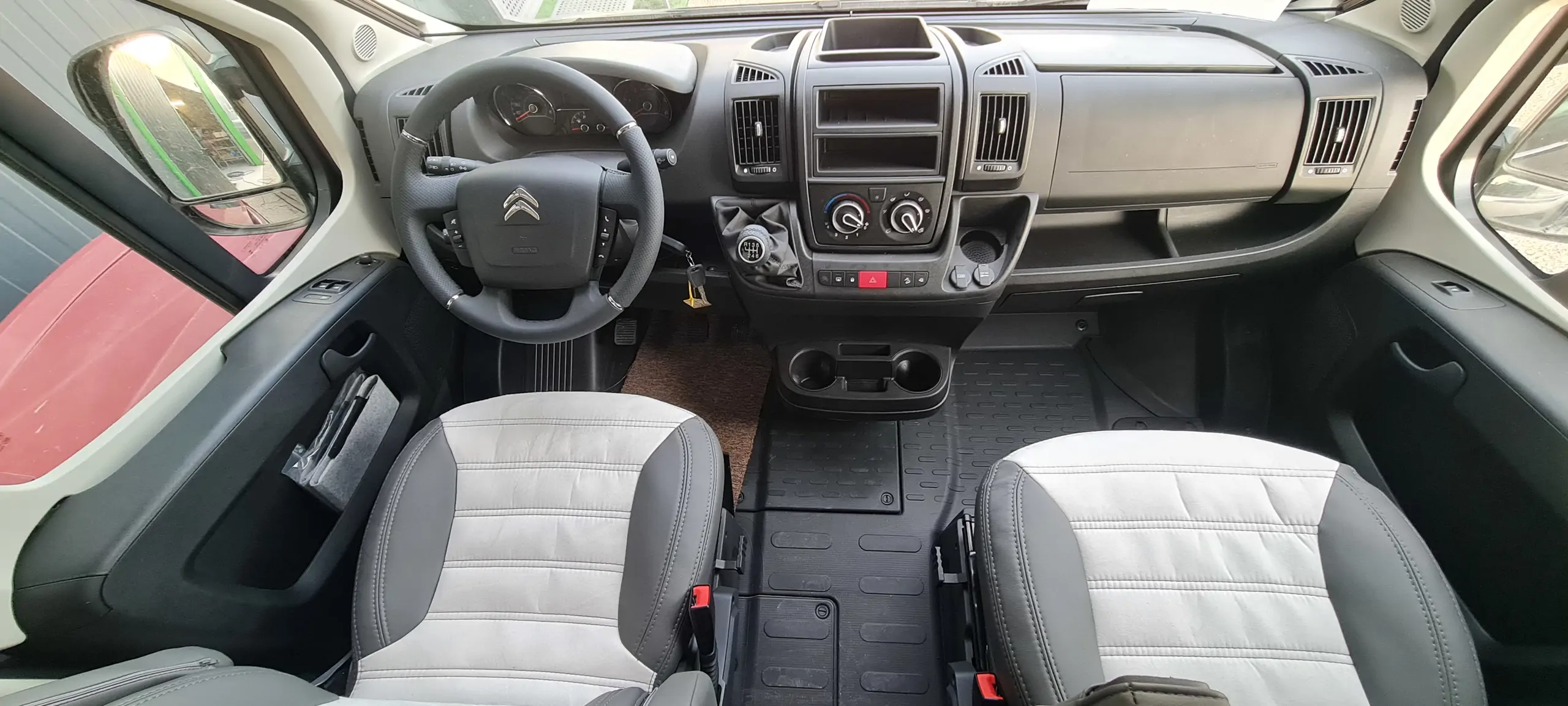 Image Sunligt Cliff 600 RT  