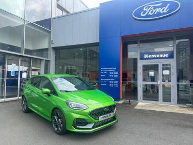 Voir le détail de l'offre de cette FORD Fiesta 1.5 EcoBoost 200ch ST 5p de 2023 en vente à partir de 32 500 € 