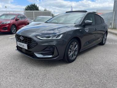 Voir le détail de l'offre de cette FORD Focus 1.0 Flexifuel mHEV 125ch ST-Line X de 2023 en vente à partir de 29 990 € 