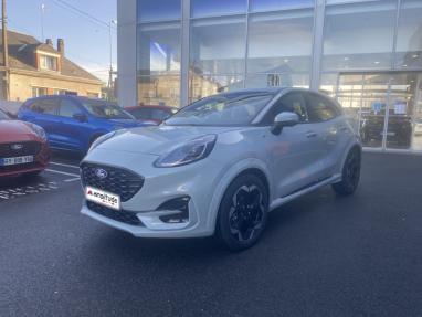 Voir le détail de l'offre de cette FORD Puma 1.0 EcoBoost Hybrid 125ch ST Line X S&S Powershift de 2024 en vente à partir de 26 999 € 