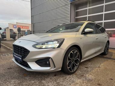 Voir le détail de l'offre de cette FORD Focus SW 1.0 EcoBoost 125ch ST-Line BVA de 2019 en vente à partir de 242.87 €  / mois