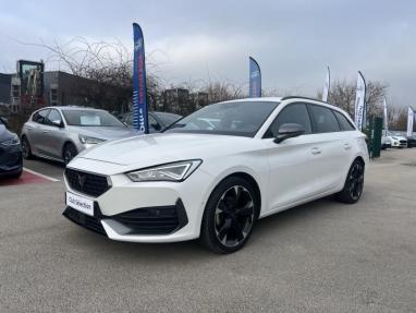 Voir le détail de l'offre de cette CUPRA Leon 1.5 eTSI 150ch V DSG7 de 2023 en vente à partir de 281.37 €  / mois