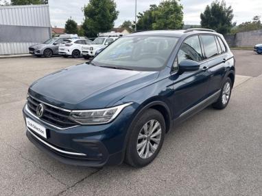 Voir le détail de l'offre de cette VOLKSWAGEN Tiguan 1.5 TSI 150ch Life Business DSG7 de 2021 en vente à partir de 296.02 € / mois