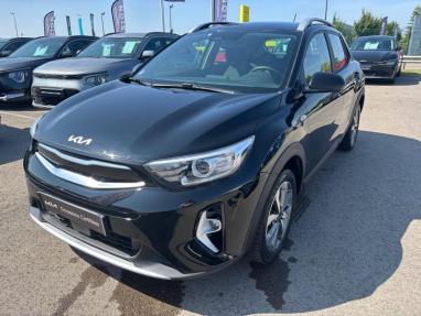 Voir le détail de l'offre de cette KIA Stonic 1.0 T-GDi 100ch Active DCT7 de 2024 en vente à partir de 217.76 €  / mois