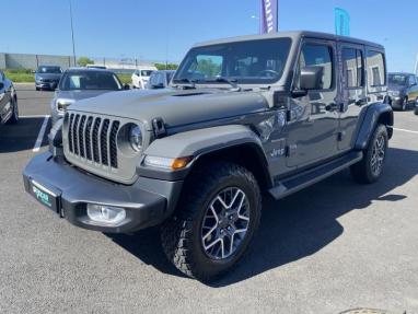 Voir le détail de l'offre de cette JEEP Wrangler 2.0 T 380ch 4xe Sahara Command-Trac MY23 de 2023 en vente à partir de 54 999 €