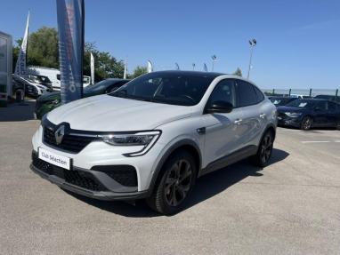 Voir le détail de l'offre de cette RENAULT Arkana 1.6 E-Tech 145ch RS Line -21B de 2022 en vente à partir de 235.76 €  / mois
