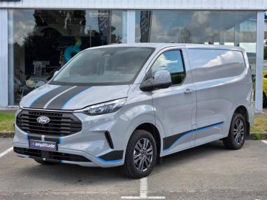 Voir le détail de l'offre de cette FORD Transit Custom Fg 280 L1H1 2.0 EcoBlue 136ch Limited BVA8 de 2024 en vente à partir de 347.46 €  / mois