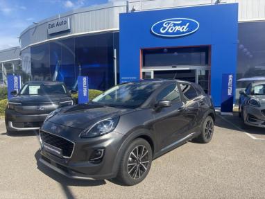 Voir le détail de l'offre de cette FORD Puma 1.0 Flexifuel 125ch S&S mHEV Titanium de 2022 en vente à partir de 195.73 €  / mois