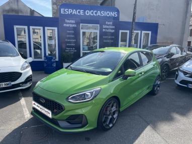 Voir le détail de l'offre de cette FORD Fiesta 1.5 EcoBoost 200ch ST 5p de 2023 en vente à partir de 248.02 € / mois